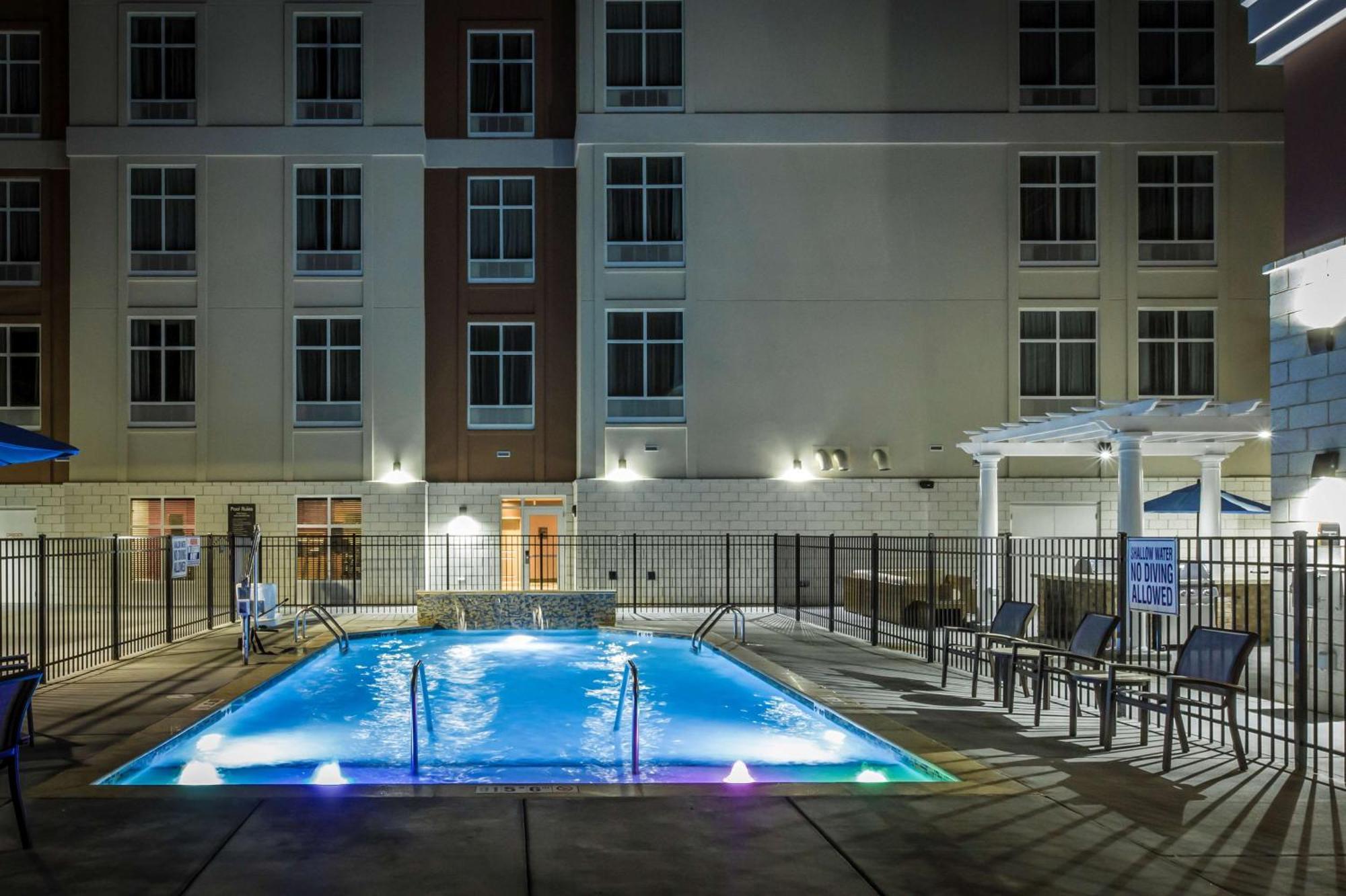 Homewood Suites By Hilton Charlotte Ballantyne, Nc Εξωτερικό φωτογραφία